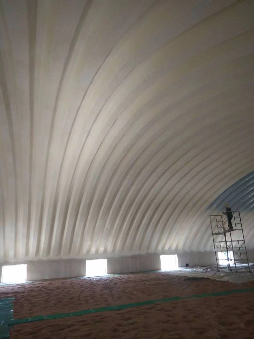 糧庫聚氨酯發(fā)泡保溫噴涂